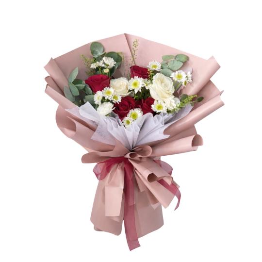 flower bouquet Captivating Love