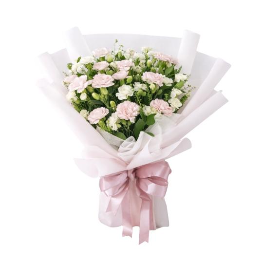 flower bouquet Dreamy Romance